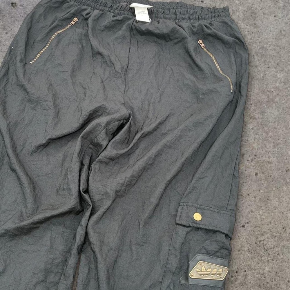 Vintage 90s Adidas Trefoil Metal Badge Nylon Cargo Track Pants Mens M Black Zip
